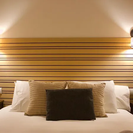Victoria 75 Luxury Apartment