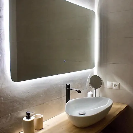 Victoria 75 Luxury Apartment